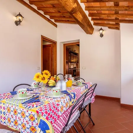 Al Giardino Degli Ulivi منزل ريفي